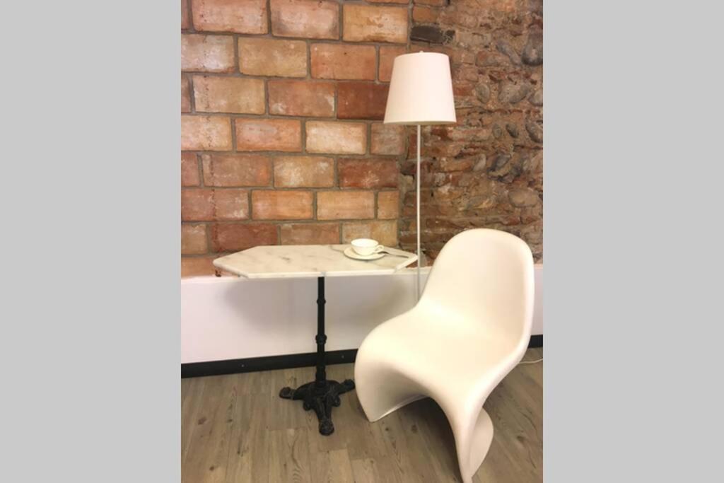Punto Luce Home In Center Of فيرونا المظهر الخارجي الصورة